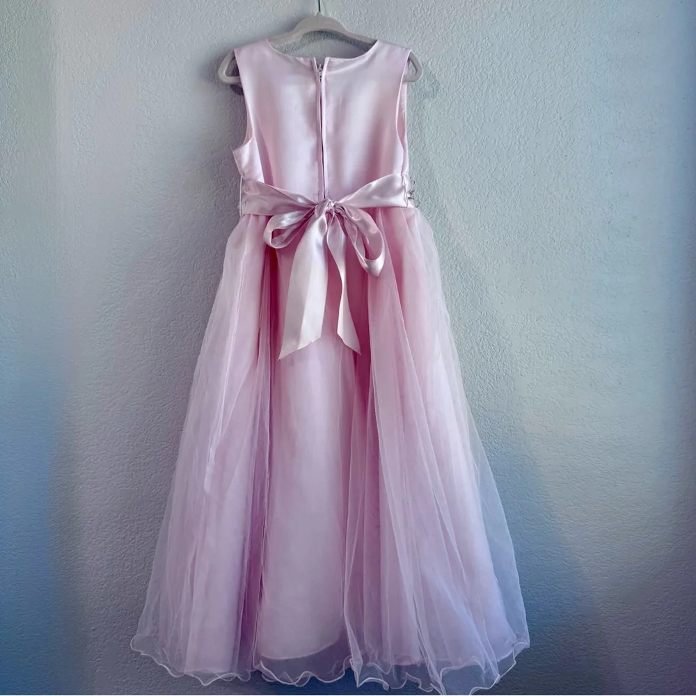 Chantilly Place Sleeveless Blush-Pink Floral Waist Tulle Gown for Girls. Size 5. - Picture 8 of 17